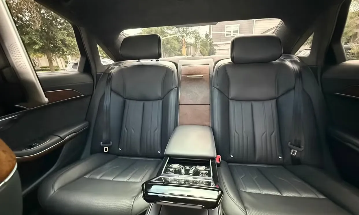 Audi A8 4