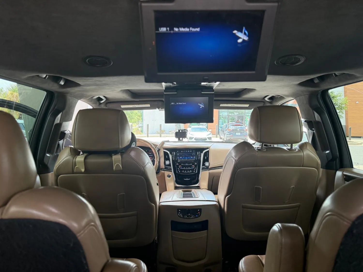 Cadillac Escalade ESV 3
