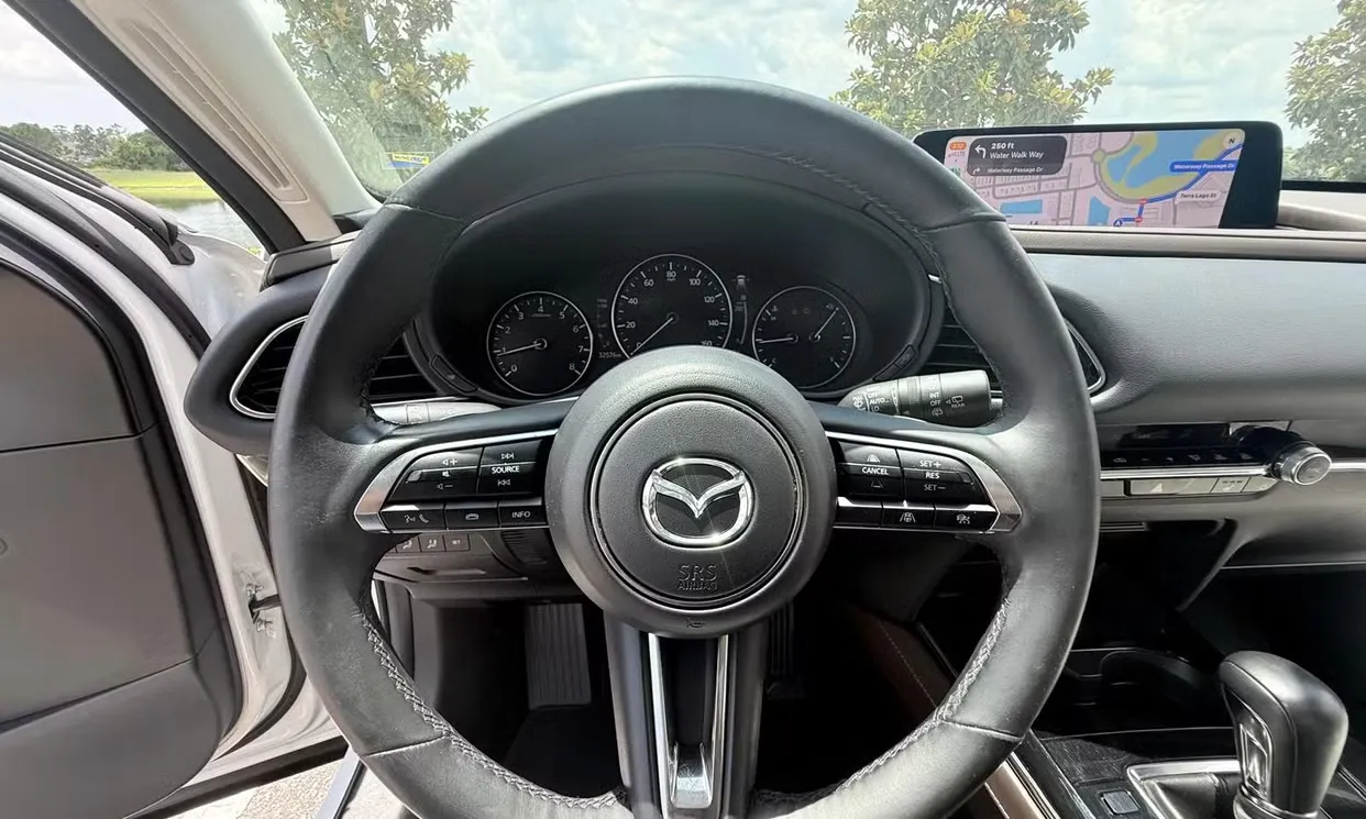 Mazda CX-30 4